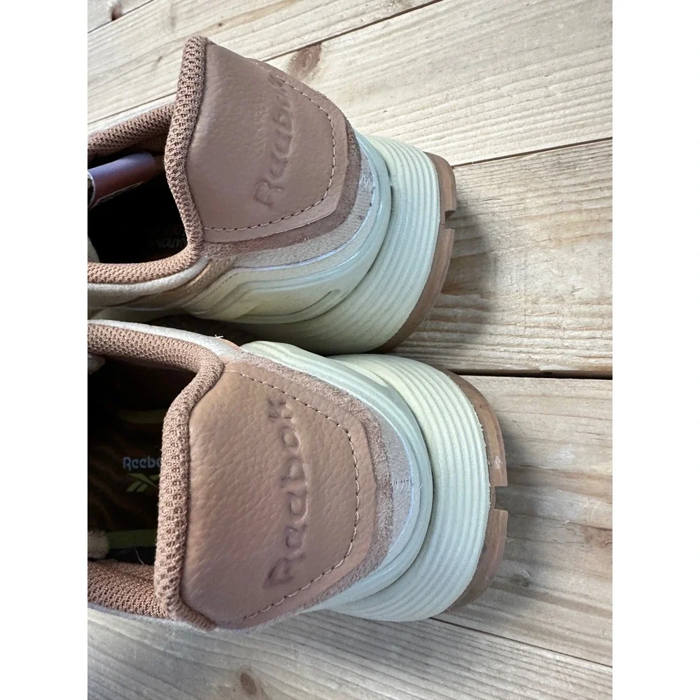 Reebok excellent used